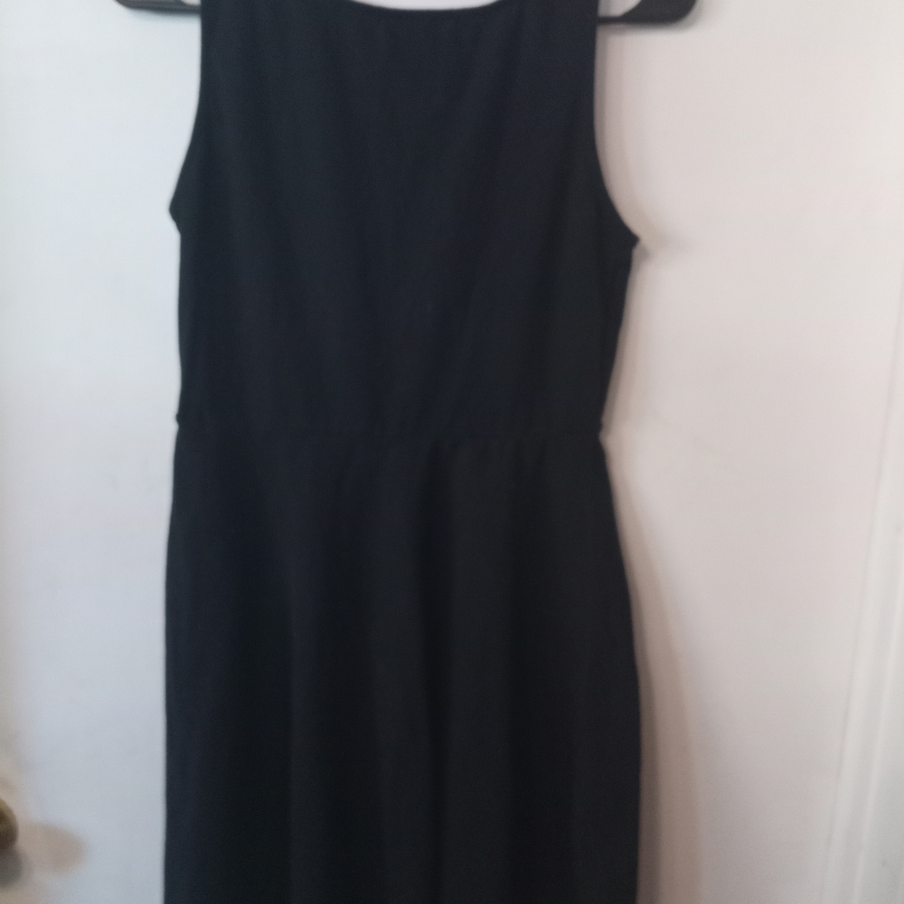 Forever 21 Classic Black Midi Dress